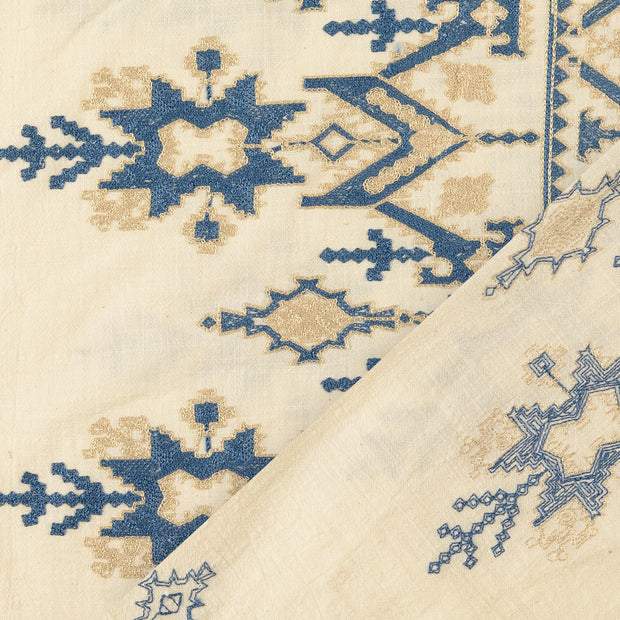 Dentelle tissu Bleu clair brodé 