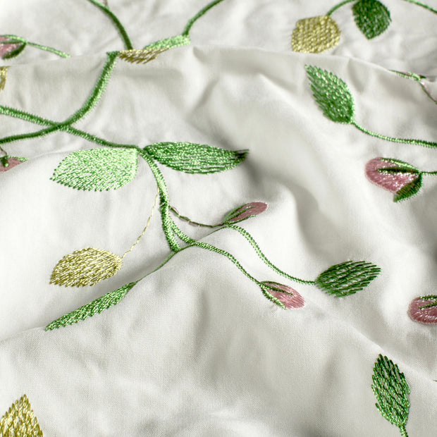  fabric Strawberries Off White