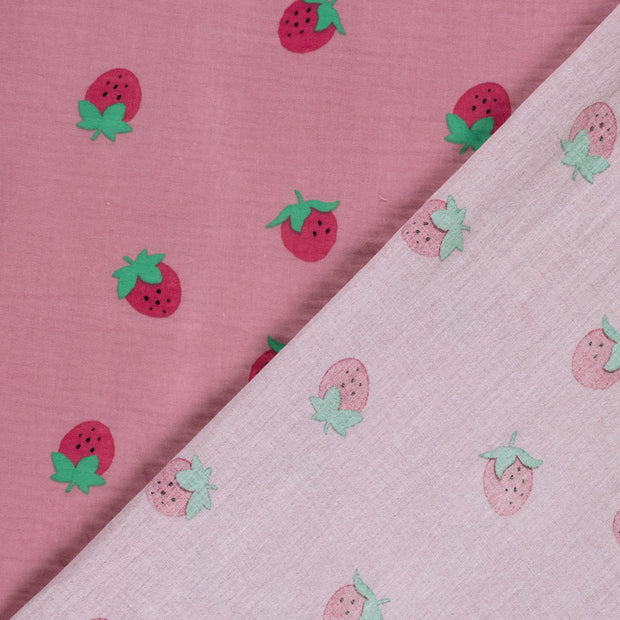 Muslin fabric Strawberries printed 