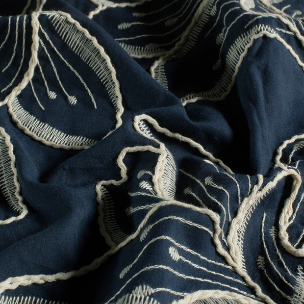 Voile tissu fleurs Bleu Marine